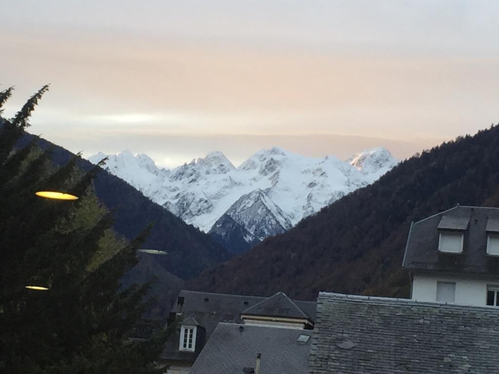 Appartement 2 Personnes Cures Ski Luchon Bagnères-de-Luchon Buitenkant foto